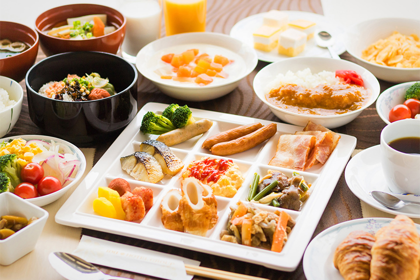 熊本で育った野菜や卵を使用した25品以上の和洋朝食バイキングイメージ