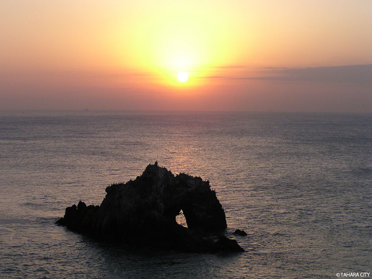 日出の石門 イメージ