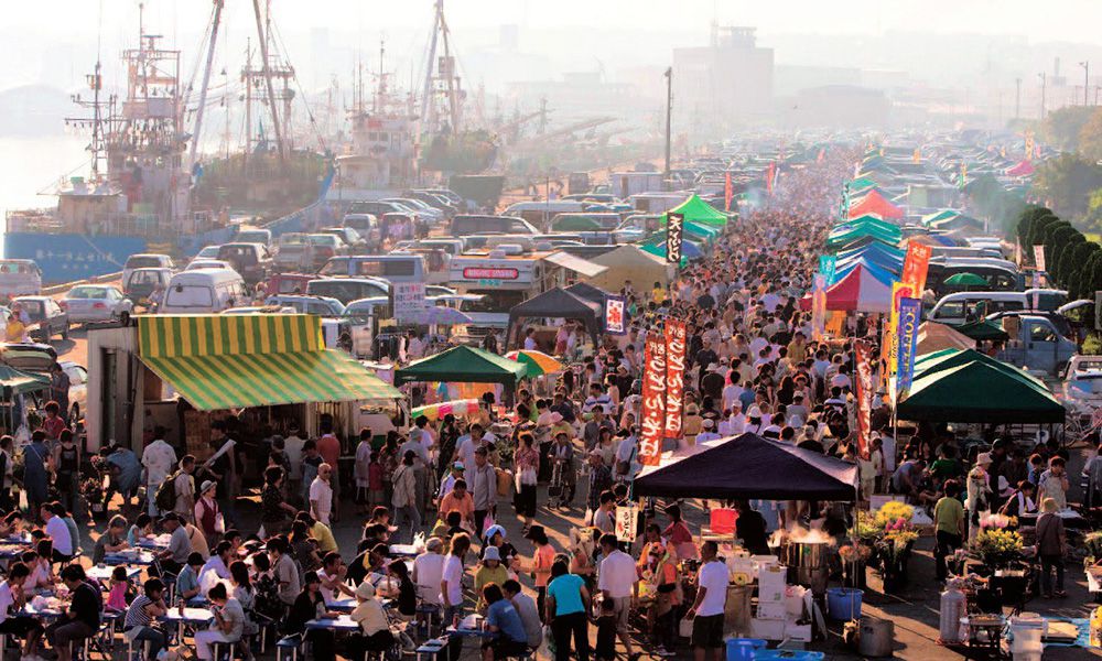 舘鼻岸壁朝市イメージ