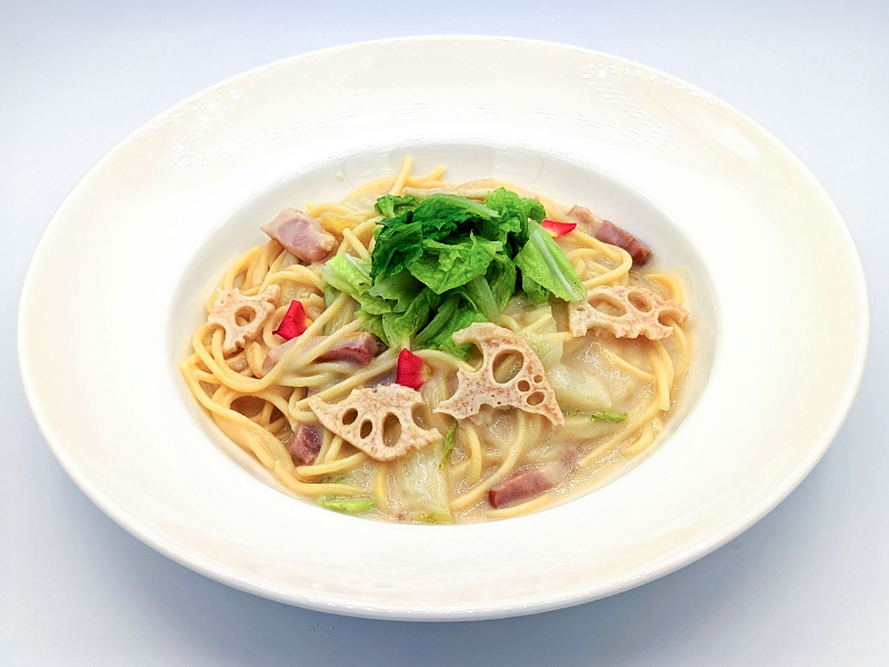 白身魚のポシェ 茸クリームソソース