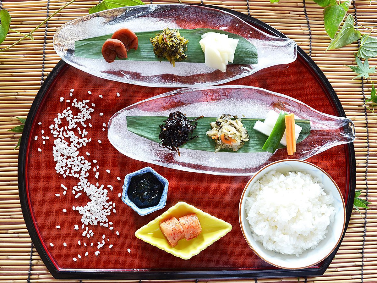 長崎市にある旅館「にっしょうかん 新館 梅松鶴」の朝ごはんを旅の思い出にお持ち帰りいただきたい！そんな心を込めた朝のおもてなしです