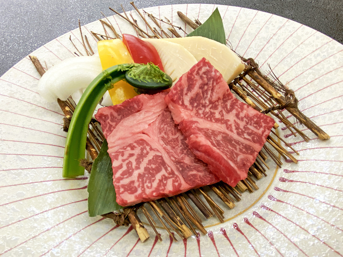 日高見牛の陶板焼き