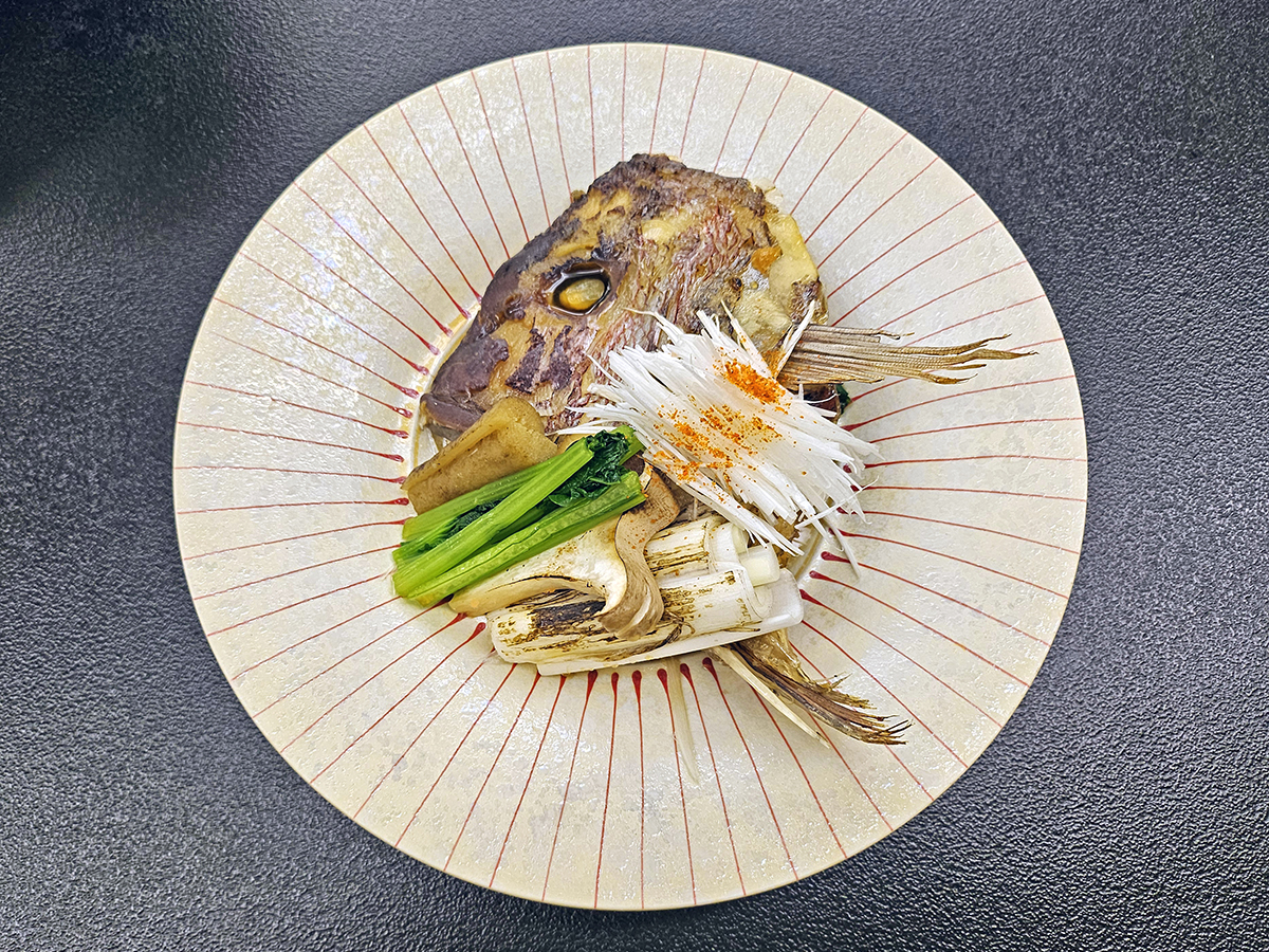 真鯛かぶとのあら炊