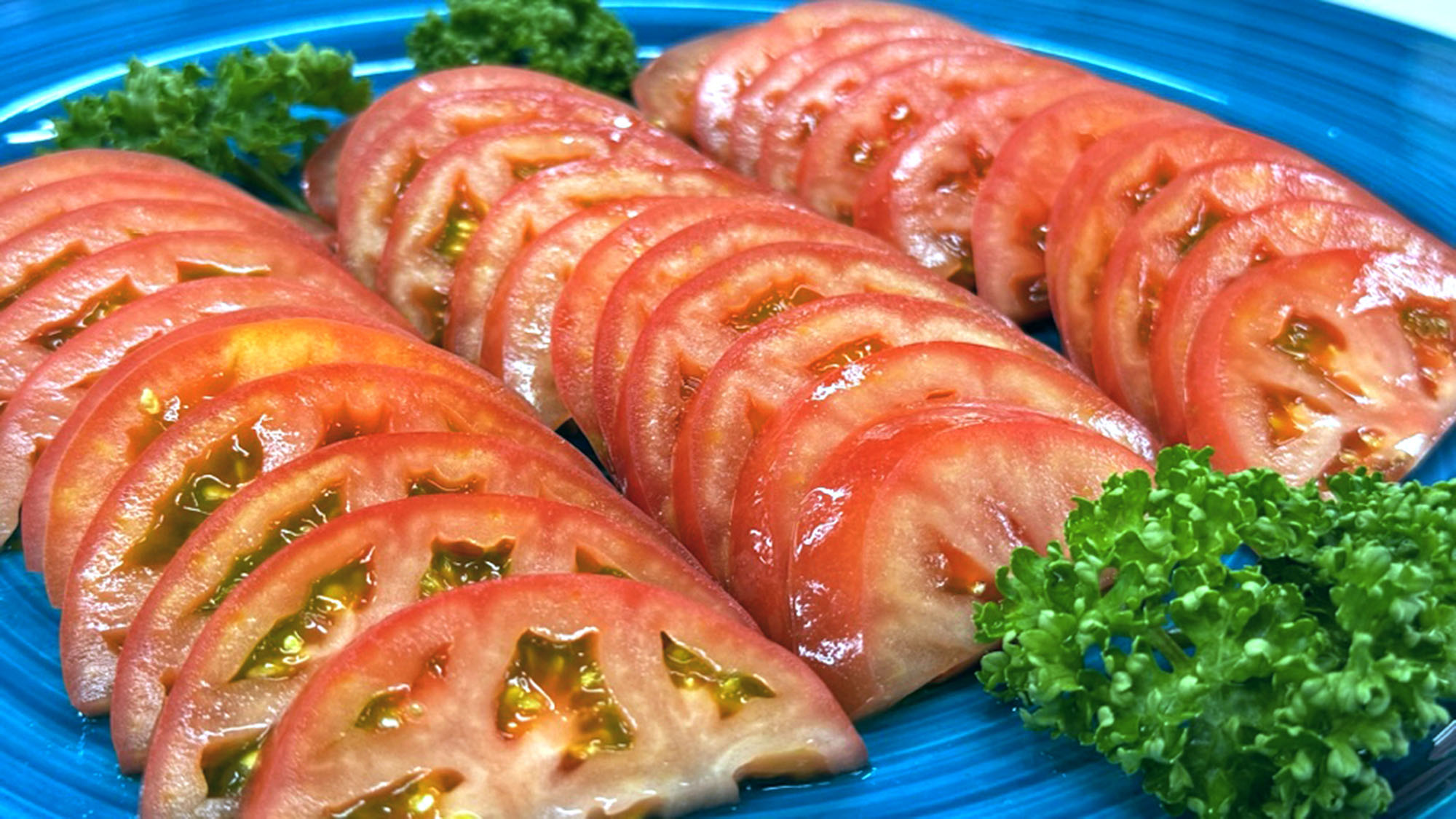 桃太郎トマト大玉 スライス オリーブオイル掛け