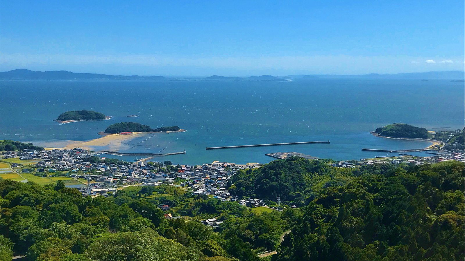ホテルから望む三河湾の昼の絶景
