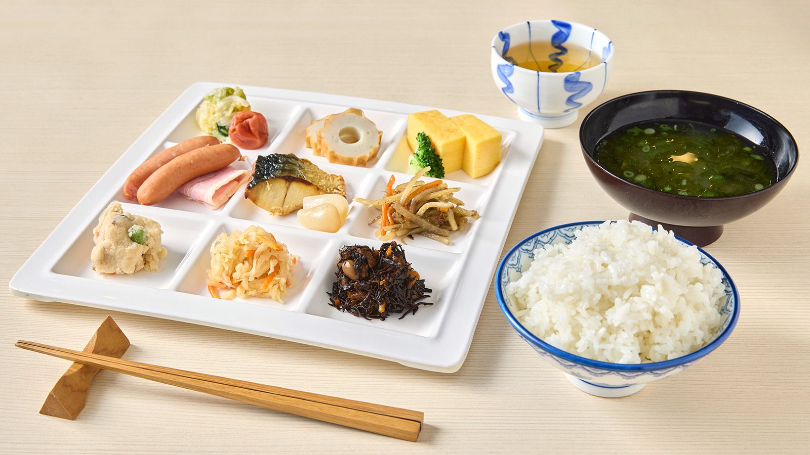 朝食バイキング和風盛り付け例