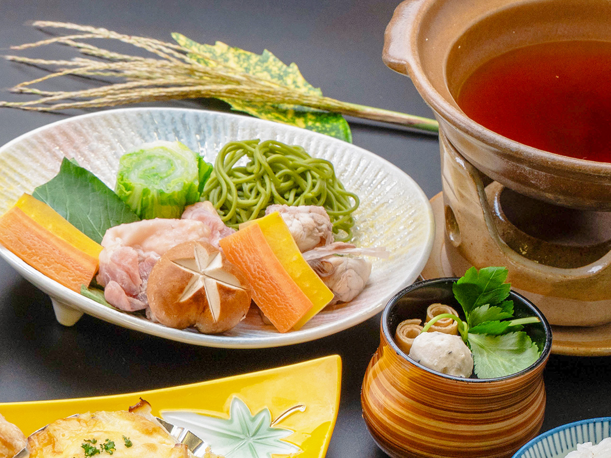 ふぐと長州どり、茶そばの味鍋