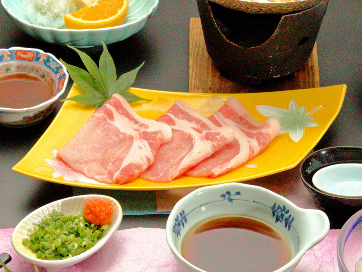 春夏の薫会席・豚しゃぶ鍋