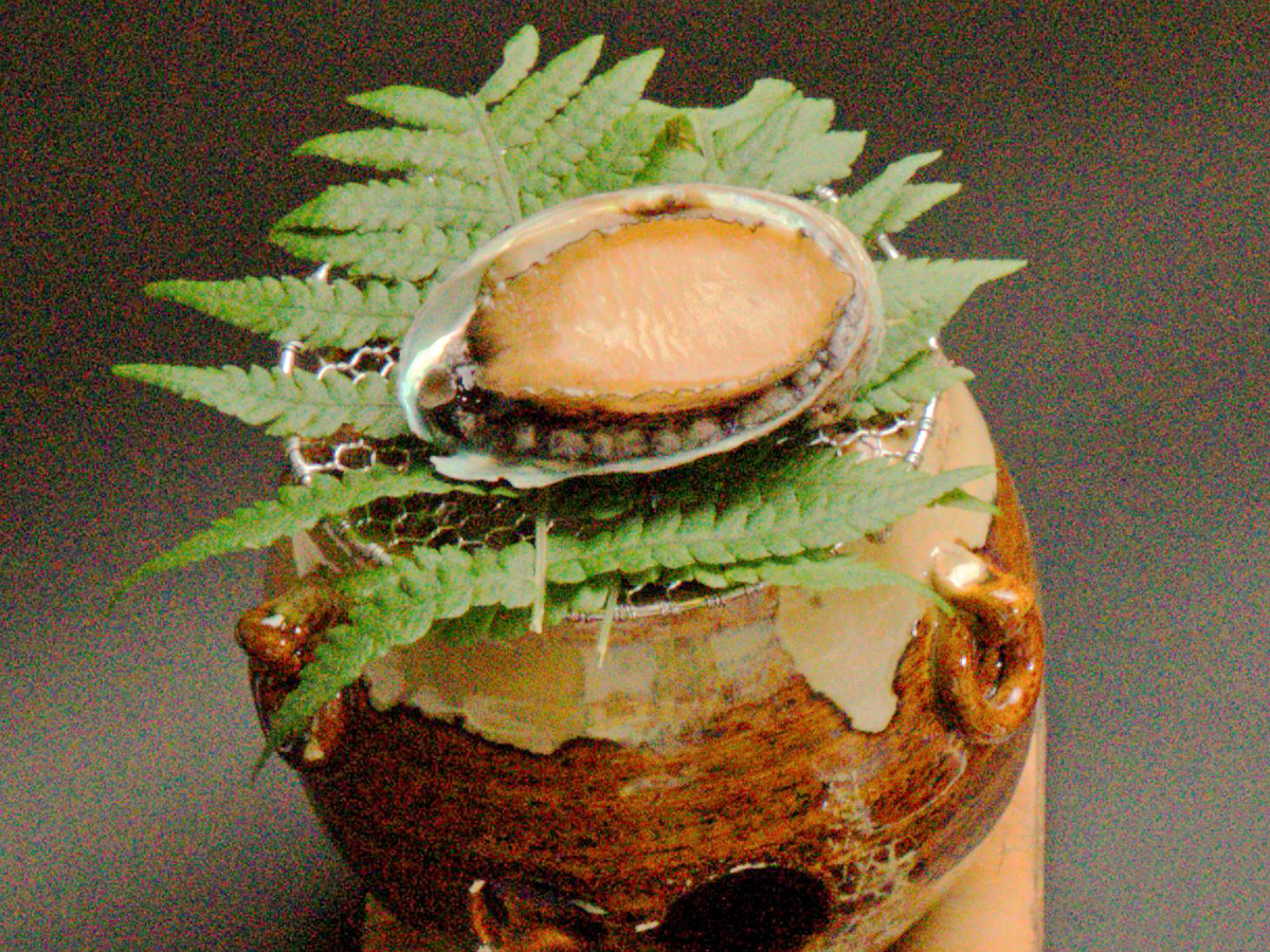 春夏の雅会席・鮑陶板焼