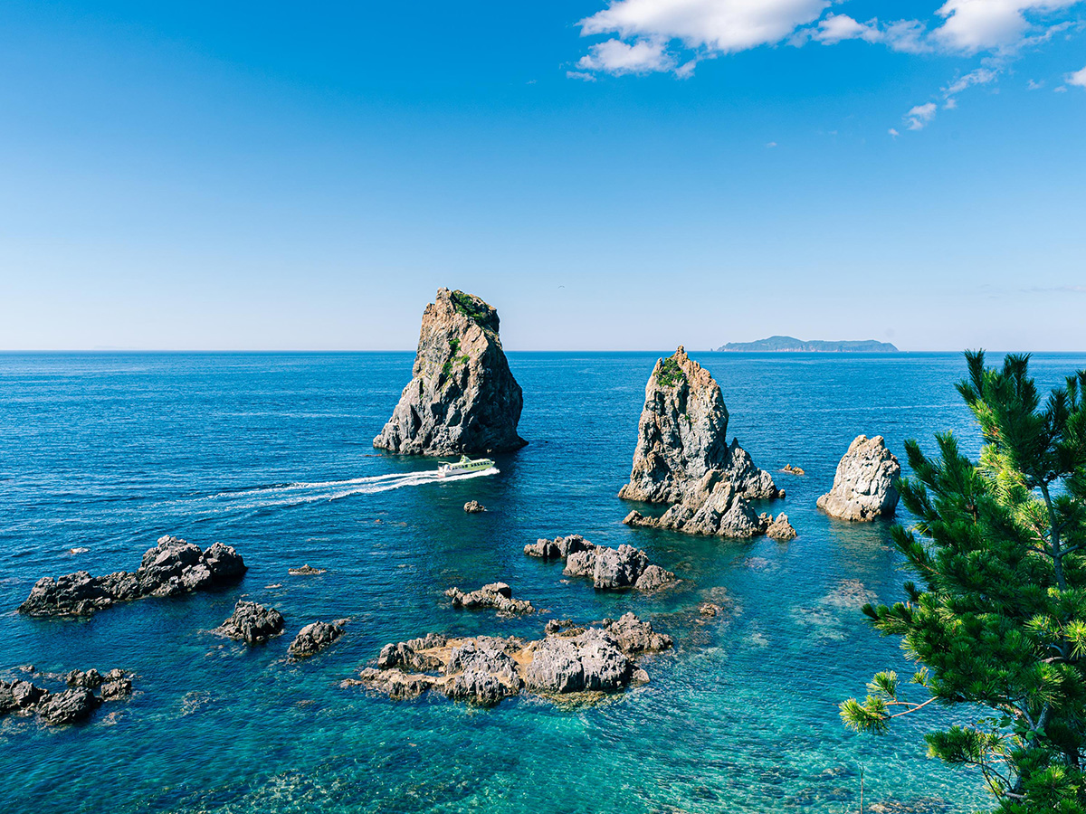 青海島観光汽船